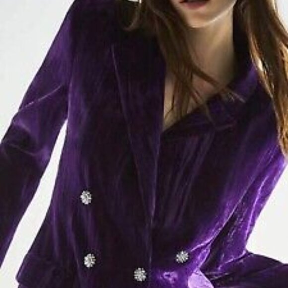 SOLD on Somewear.ca | Zara Crushed Velvet Blazer Dress (S) - Picture 8 of 8